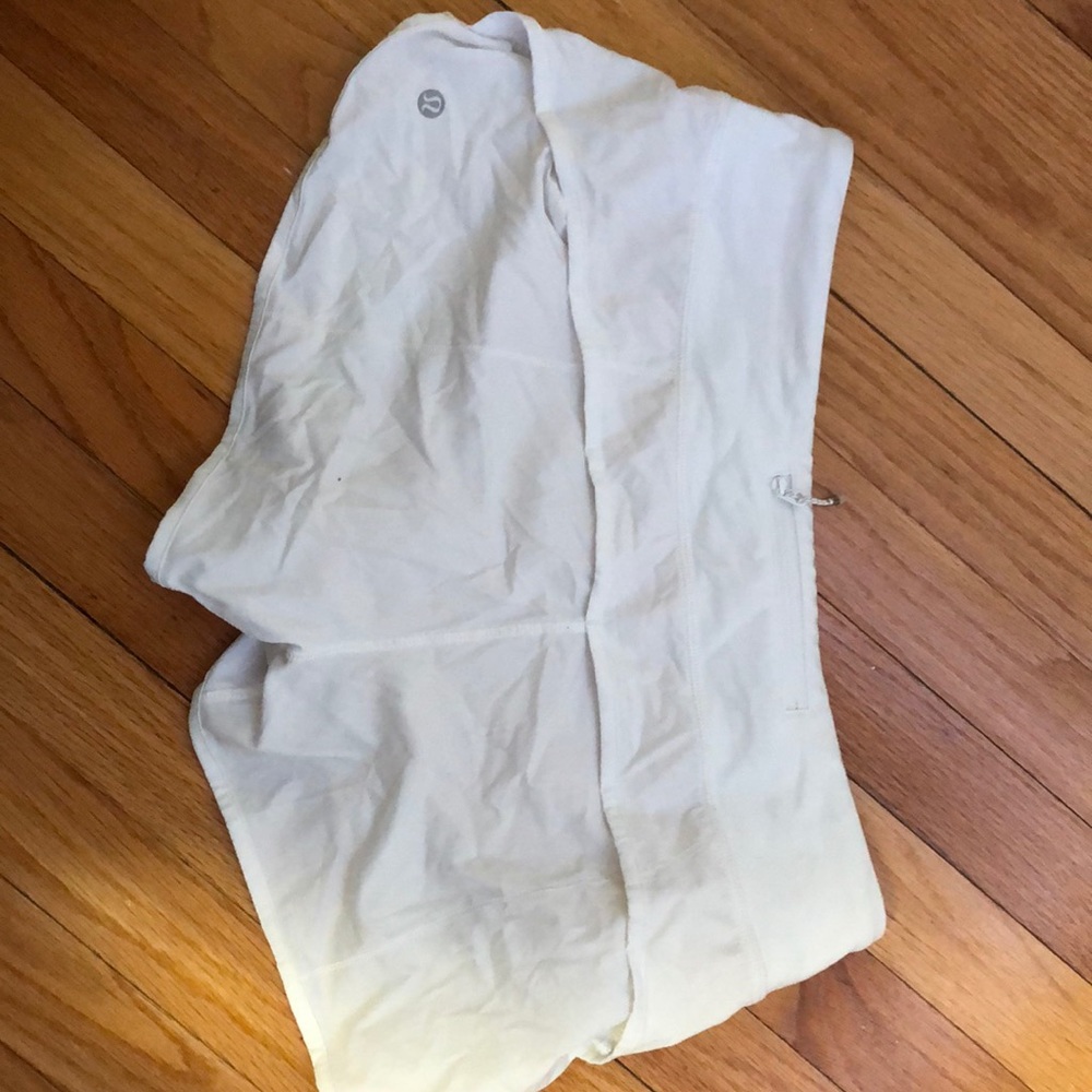 white lulu lemon shorts
